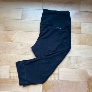 Cropped workout leggings